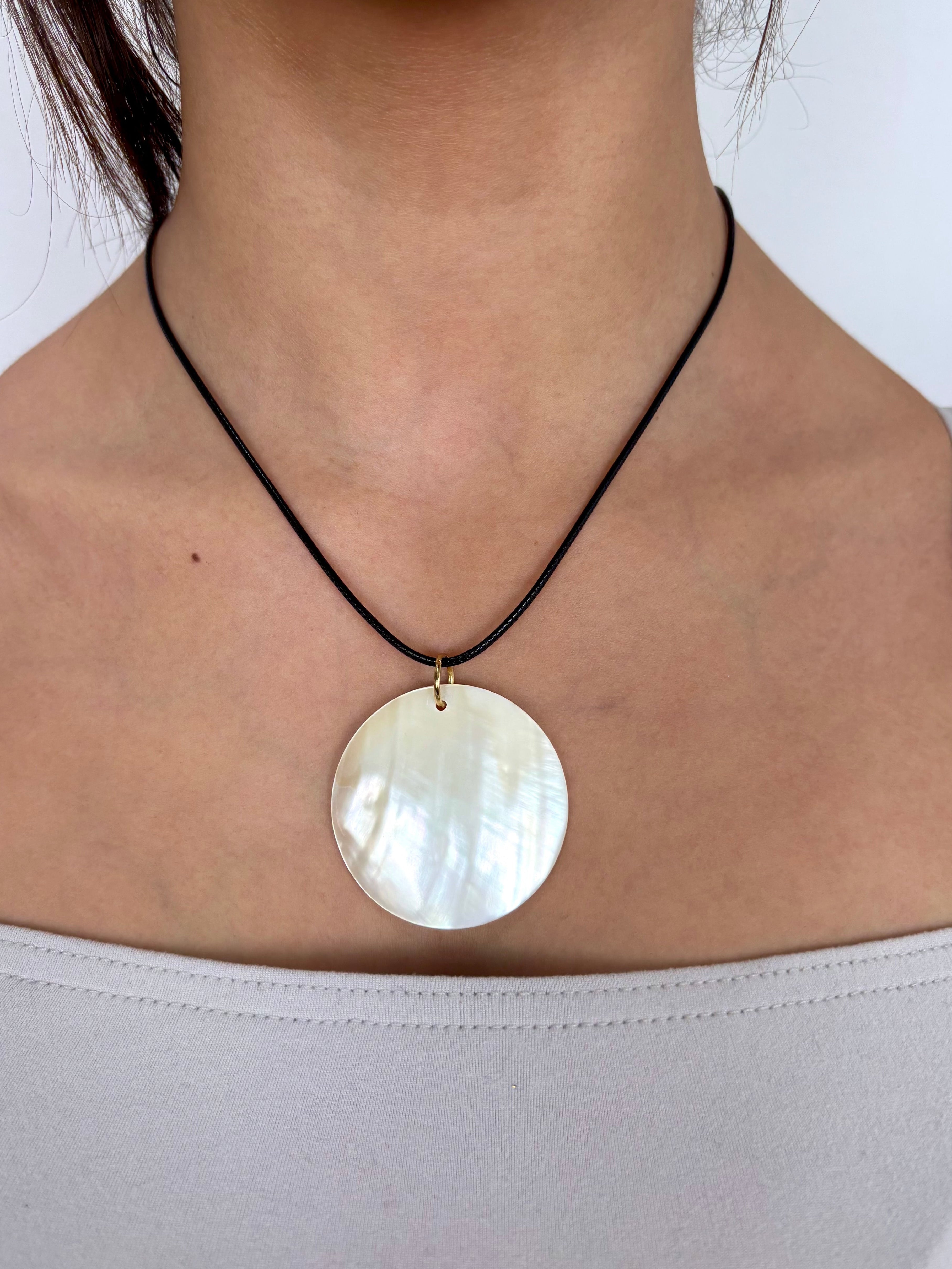 Collier nacre
